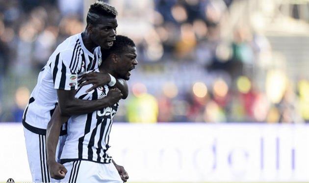 Эвра, ФК Ювентус