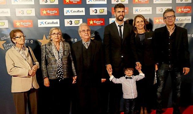 Пике вручили награду, Marca