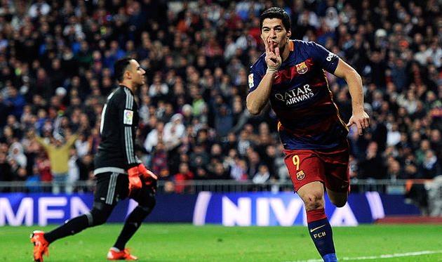 Луис Суарес отмечает забитый гол, getty images