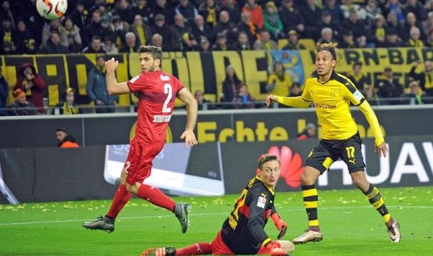 Пьер-Эмерик Обамеянг, bundesliga.de