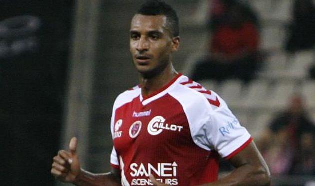 Дубль Давида Нгога принес Реймсу победу над Генгамом, francetvsport.fr