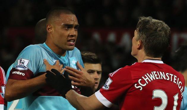 Бастиан Швайнштайгер и Уинстон Рид (слева), skysports.com