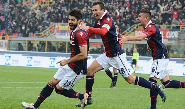 Болонья побеждает претендента на Скудетто, getty images