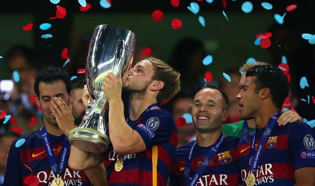 Иван Ракитич (с кубком), Getty Images