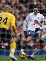 Бербатов забивает Арсеналу