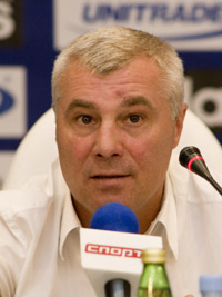 Запорожцы проэкзаменуют Демьяненко