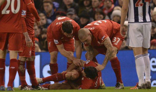 Деян Ловрен (лежит), goal.com