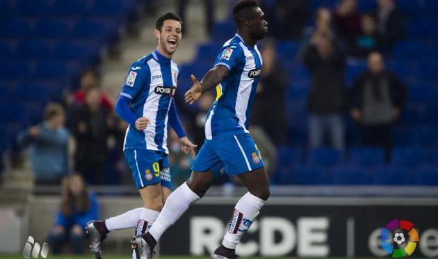 Гол Филипе Кайседо (справа) вывел Эспаньол в 1/8 финала, laliga.es