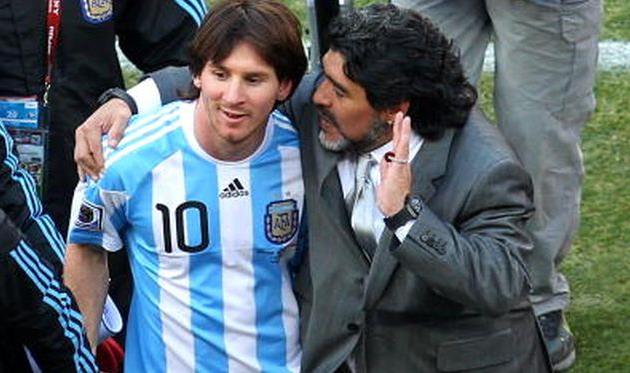 Лионель Месси (слева) и Диего Марадона, Getty Images