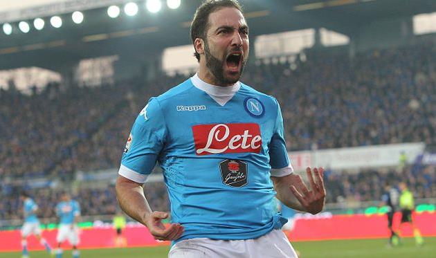 Гонсало Игуаин дважды расписался в воротах Аталанты, Getty Images