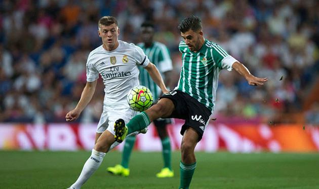 Тони Кроос (слева) против Дани Себальоса, Getty Images