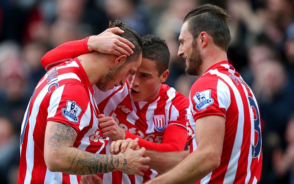 Игроки Стока празднуют гол, Getty Images