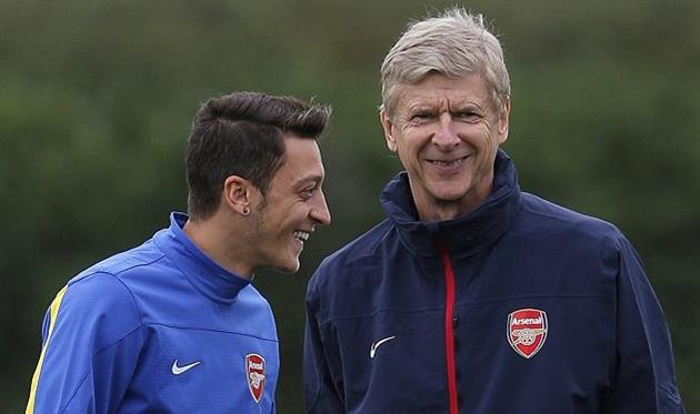 Месут Езил, Арсен Венгер, Reuters