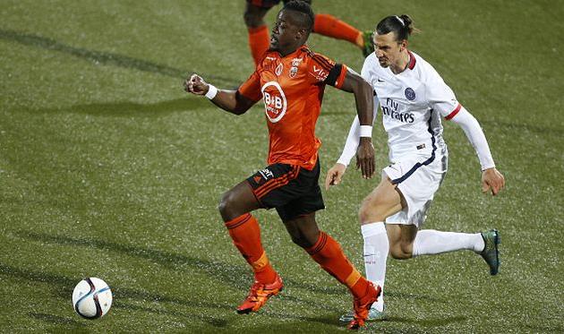 Ламин Коне слева, Getty Images