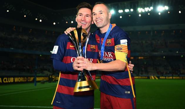Месси и Иньеста после победы на клубом ЧМ, Getty Images