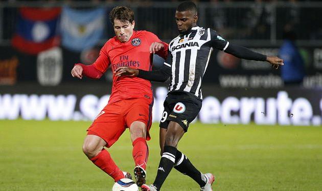 Абдуль Камара справа, Getty Images