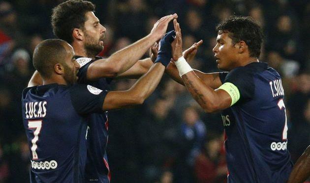 Игроки ПСЖ празднуют взятие ворот Бастии, Facebook