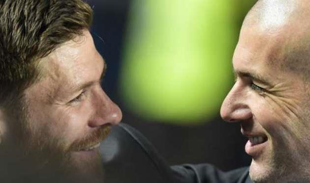 Алонсо и Зидан, AFP