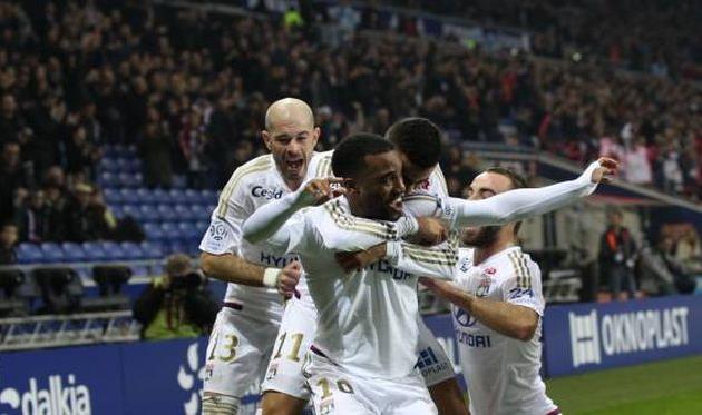 Игроки Лиона ликуют, lequipe.fr