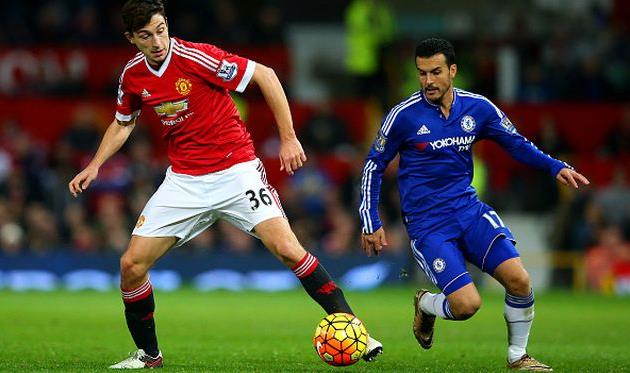 Маттео Дармиан (слева) в игре против Челси, Getty Images