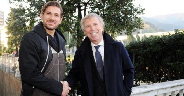 Алессио Черчи после успешного прохождения медосмотра, фото: Твиттер