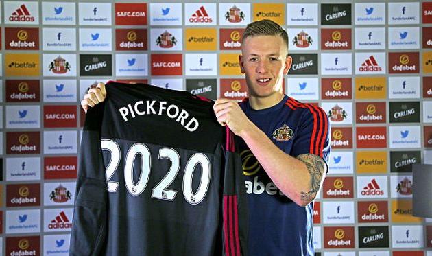 Сандерленд продлил Пикфорда