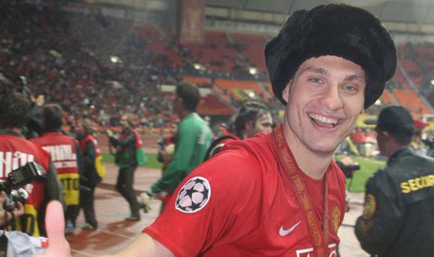 Неманья Видич, фото из твиттера МЮ