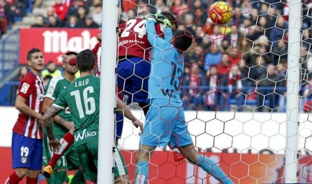 Голевой удар Хименеса, фото marca.com