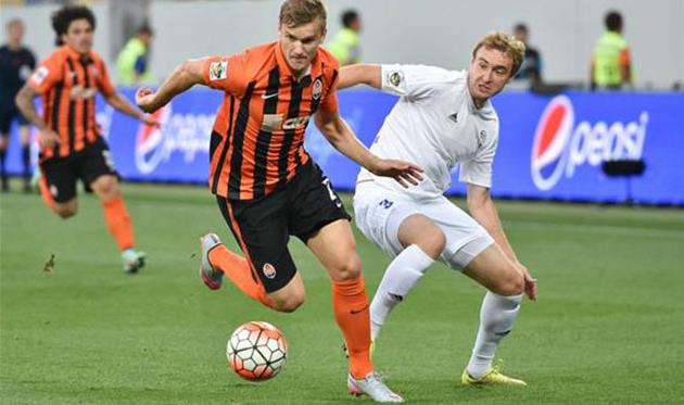 Вячеслав Лухтанов (справа), фото Богдана Заяца, football.ua