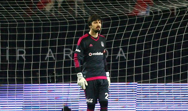 Толга Зенгин, фото ФК Бешикташ