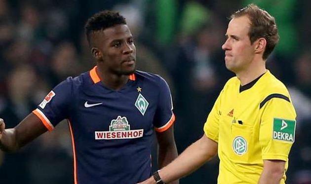 Папы Джилободжи (слева), Bongarts