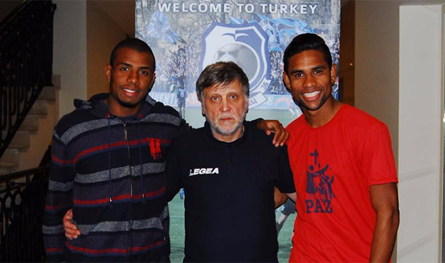 Матеус, Сергей Керницкий и Сильвио, фото ФК Черноморец