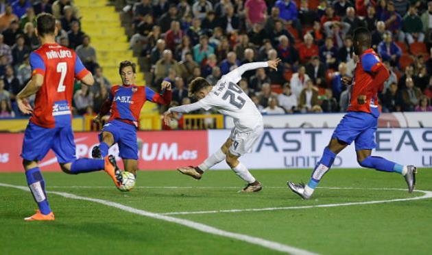 Майорал делает победный гол, Getty Images