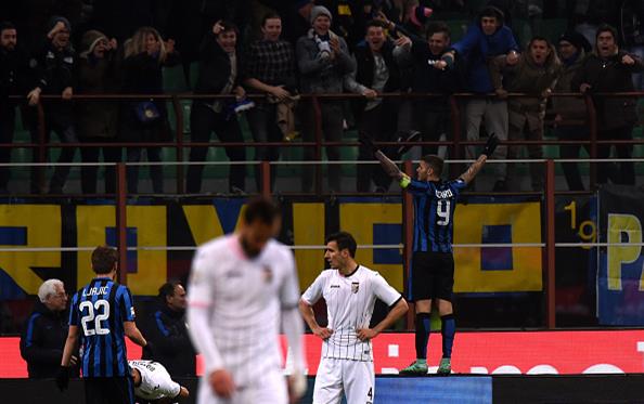 Мауро Икарди отпраздновал свой гол с тифозерией, getty images