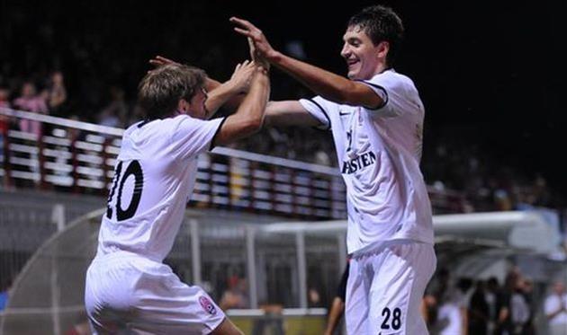 Игроки Зари празднуют забитый гол, фото Football.ua