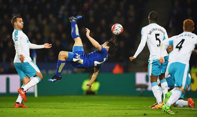 Эффектный гол Синдзи Оказаки, Getty Images