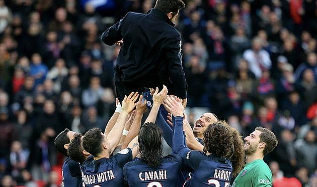 Вот так футболисты ПСЖ попрощались с Лавесси, getty images