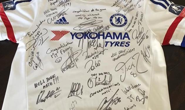 Юбилейная футболка Джона Терри, Инстаграм футболиста