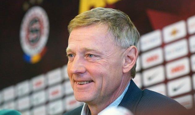 Зденек Щасны, tyden.cz