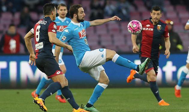 Гонсало Игуаин продолжает тащить Наполи, getty images