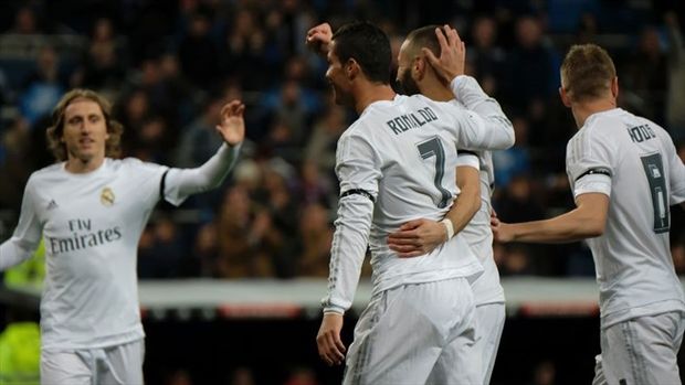 Гол Бензема, uefa.com