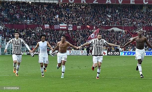 Футболисты Ювентуса после победы в дерби, Getty Images