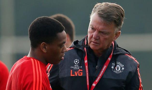 Антони Мартиаль и Луи ван Гаал, mirror.co.uk