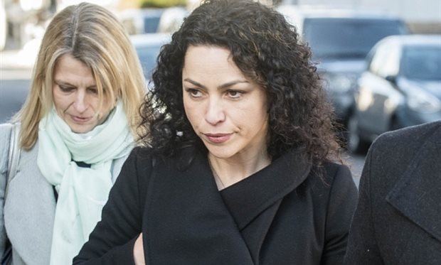 Ева Карнейро, JNVisuals