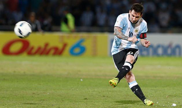 Месси забивает 50-й гол за сборную, Getty images