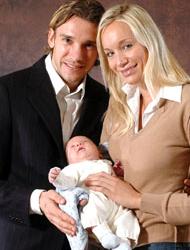 Андрей Шевченко с женой и сыном