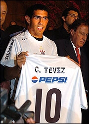 Карлос Тевес