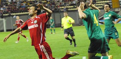 На поле было жарко, fcmetalurg.com