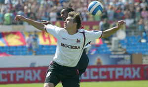 Александр Епуряну борется с Жо, фото fcmoscow.ru