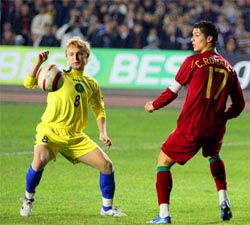 Андрей Карпович Против Криштиану Роналду, фото sbornaya.kz